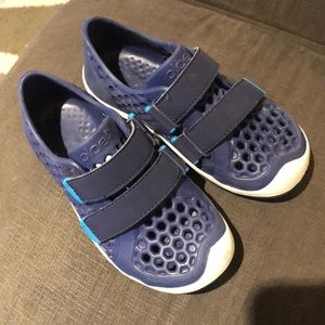 Plae  water shoes size 11